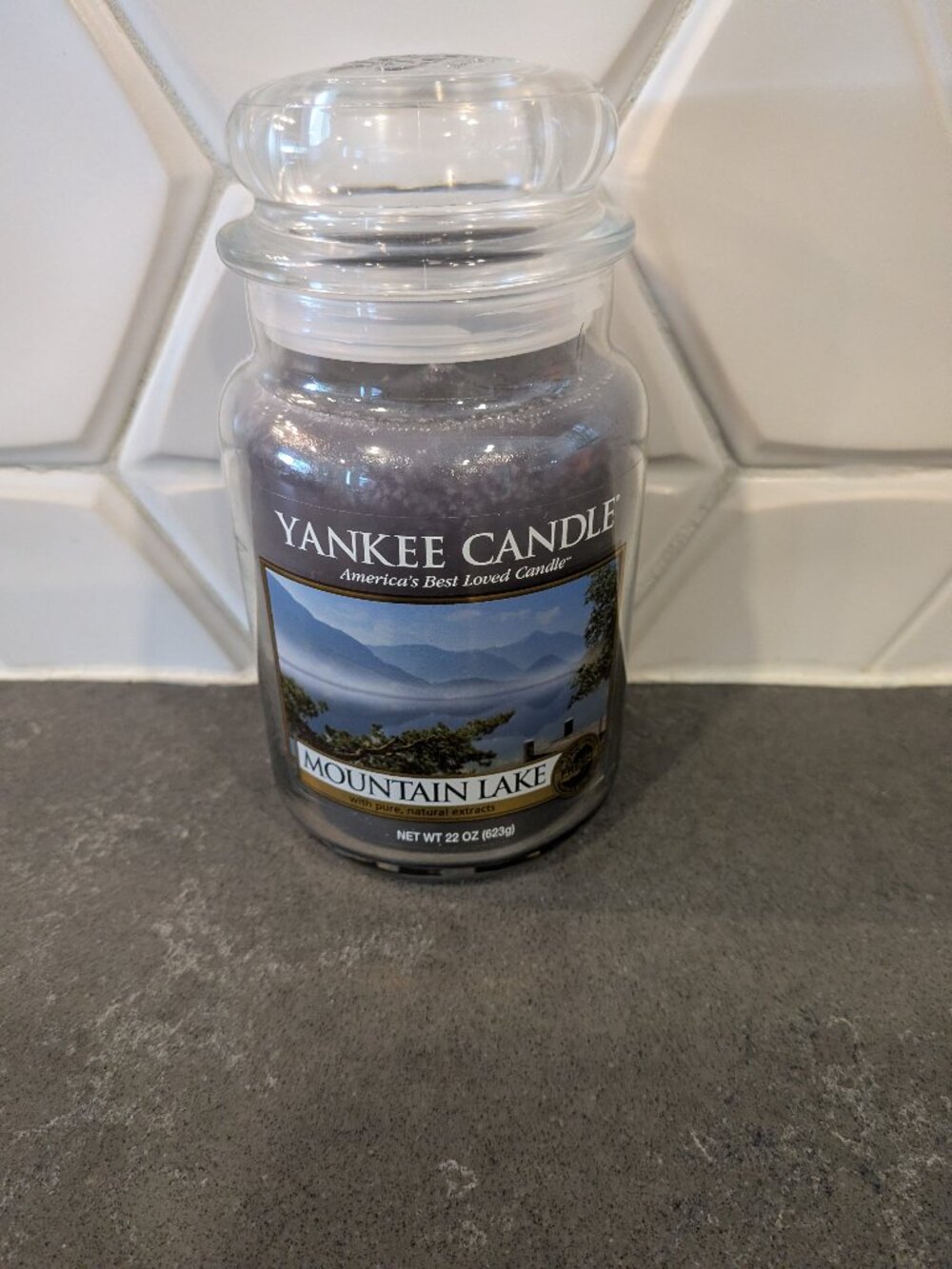 Yankee candle mountain lake 22 oz new large jar white label rare